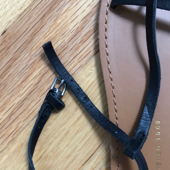 Gap Double T Strap Sandals - Picture 3 of 12